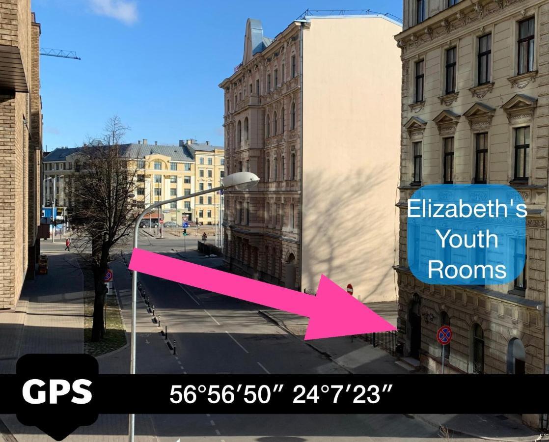 Elizabeth'S Yh Rooms Riga Exterior photo