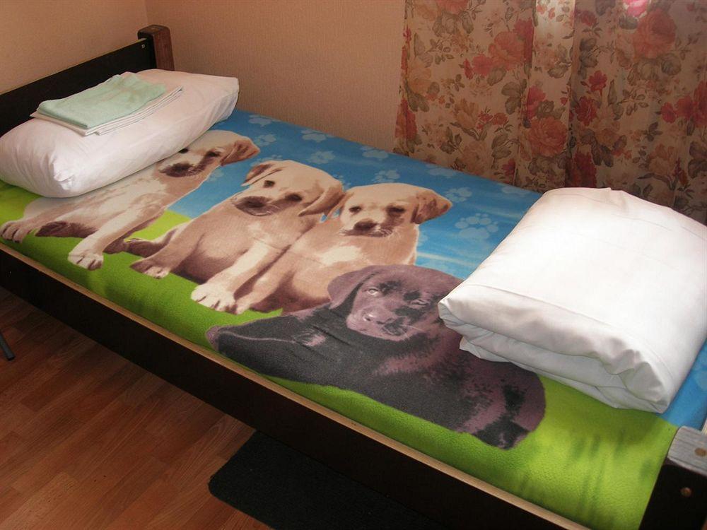 Elizabeth'S Yh Rooms Riga Exterior photo