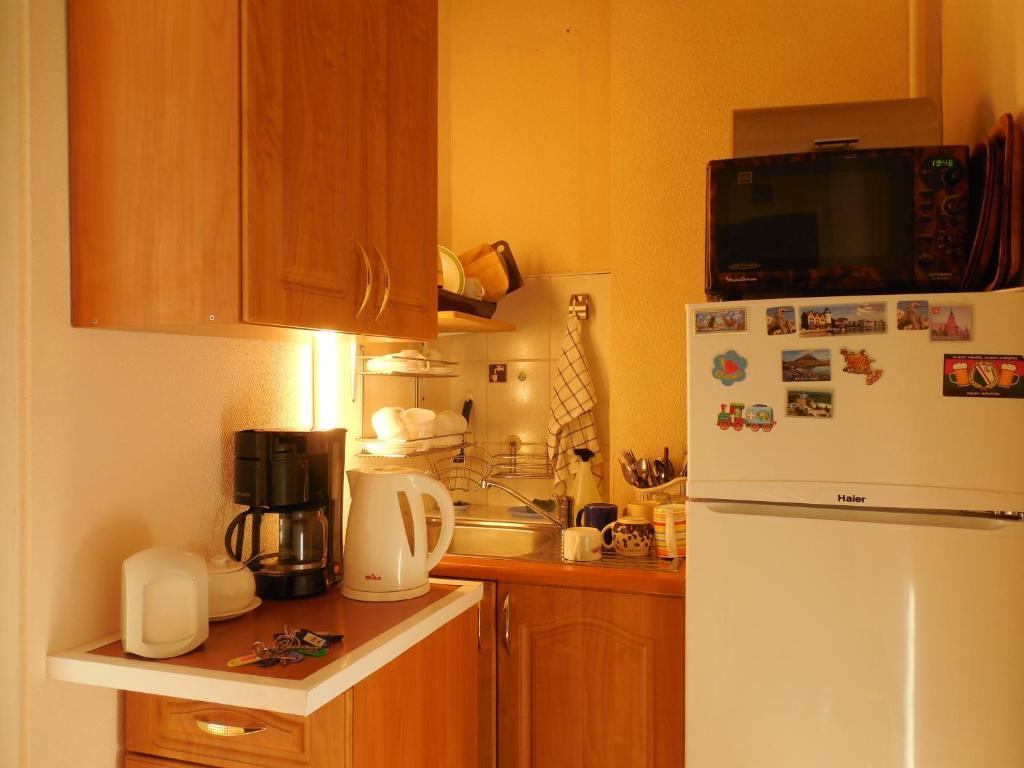 Elizabeth'S Yh Rooms Riga Room photo