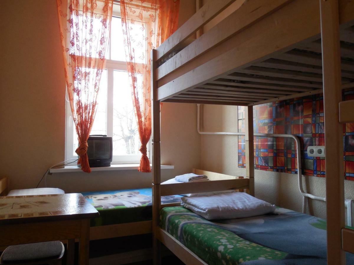 Elizabeth'S Yh Rooms Riga Exterior photo